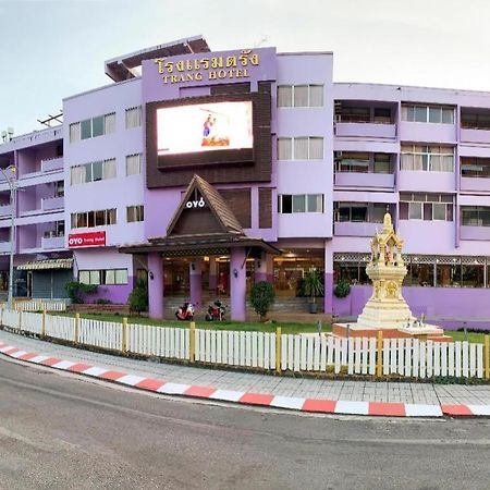 Oyo 565 Trang Hotel Екстериор снимка