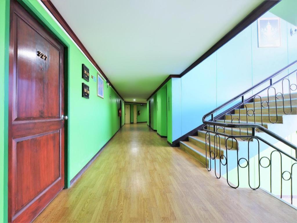 Oyo 565 Trang Hotel Екстериор снимка