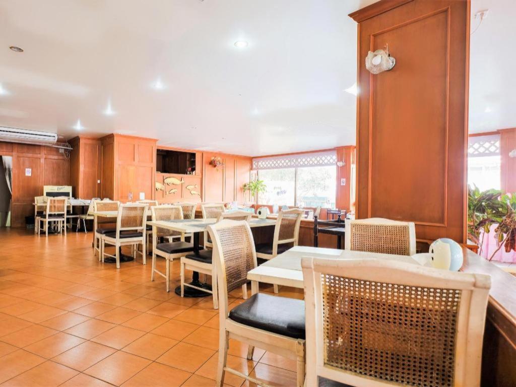 Oyo 565 Trang Hotel Екстериор снимка