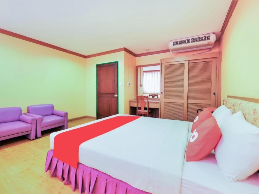 Oyo 565 Trang Hotel Екстериор снимка