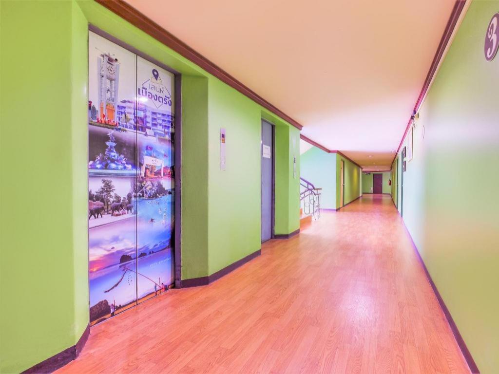Oyo 565 Trang Hotel Екстериор снимка