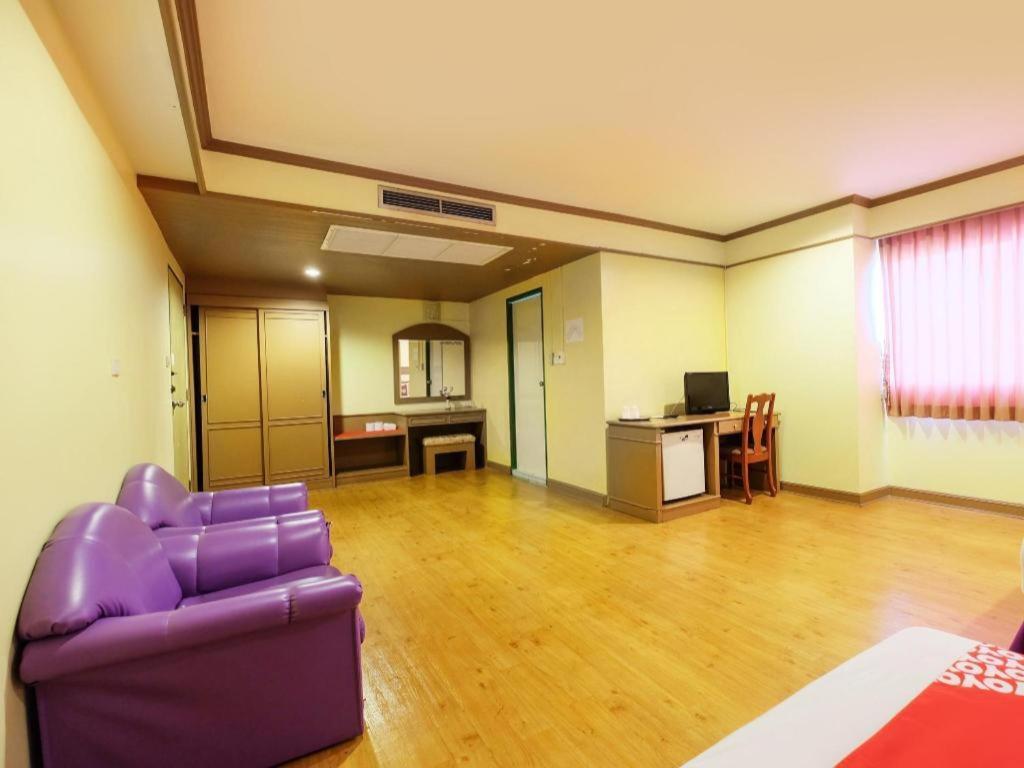 Oyo 565 Trang Hotel Екстериор снимка