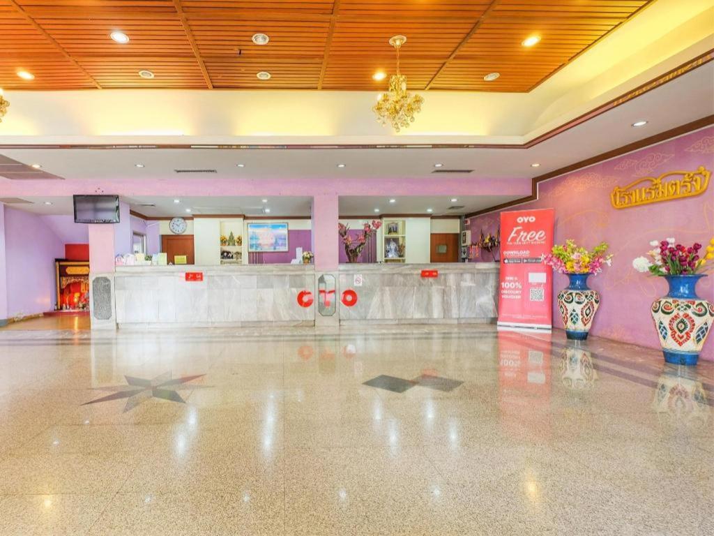 Oyo 565 Trang Hotel Екстериор снимка