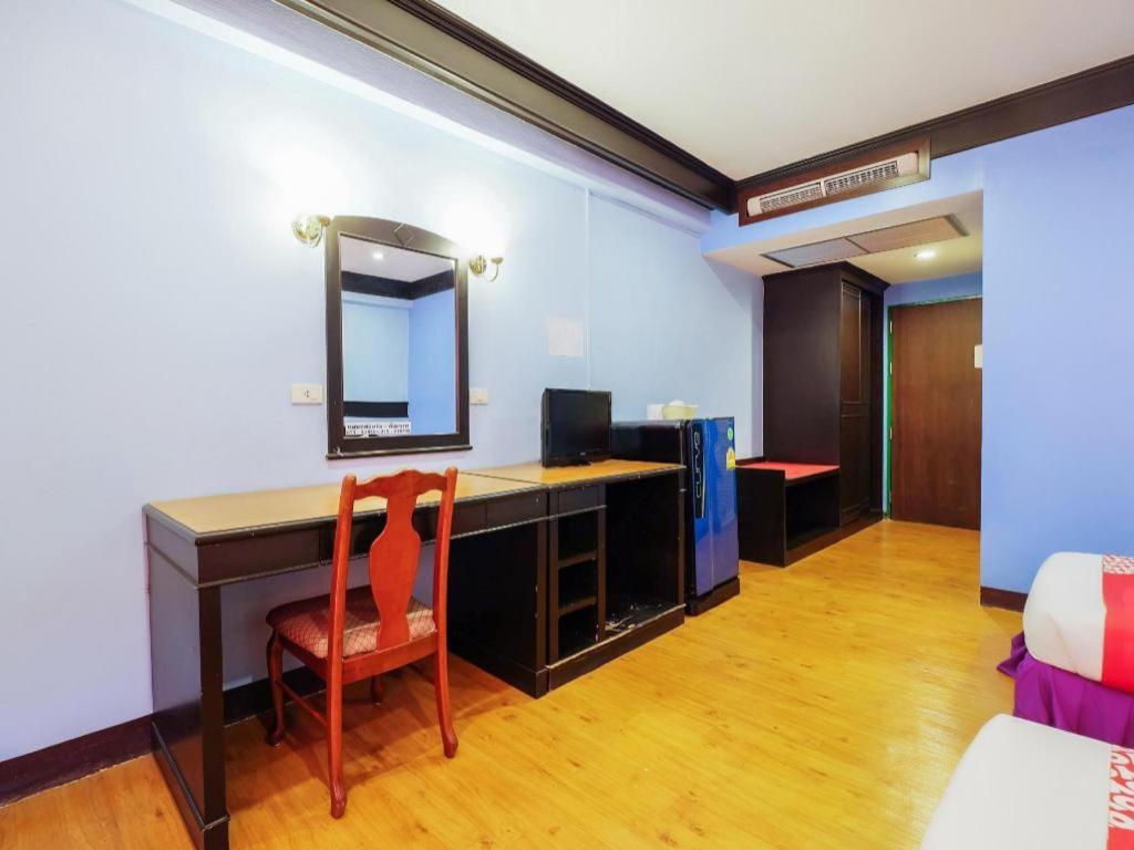 Oyo 565 Trang Hotel Екстериор снимка
