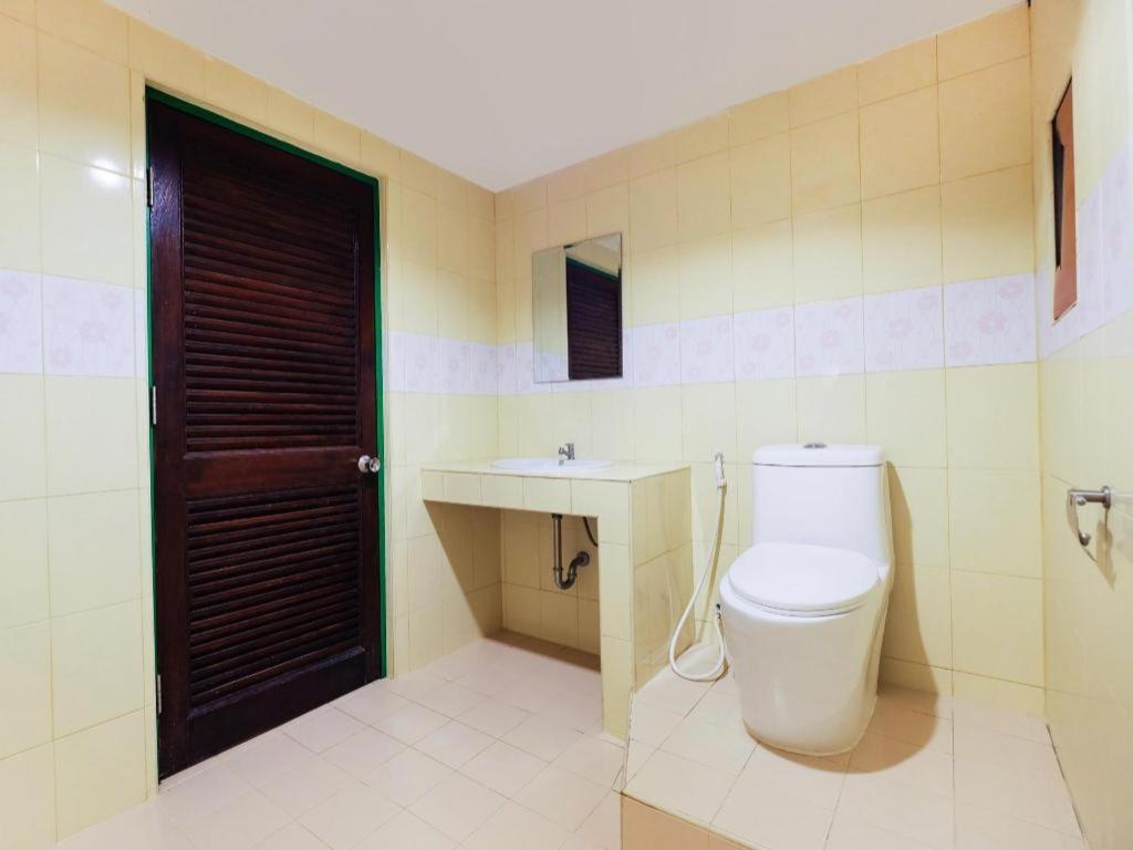 Oyo 565 Trang Hotel Екстериор снимка