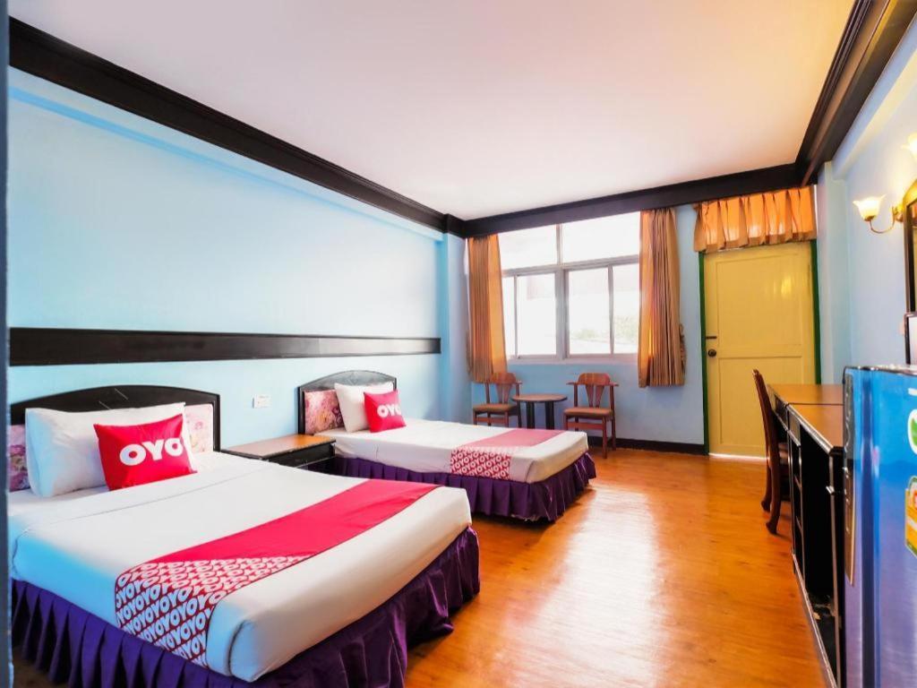 Oyo 565 Trang Hotel Екстериор снимка