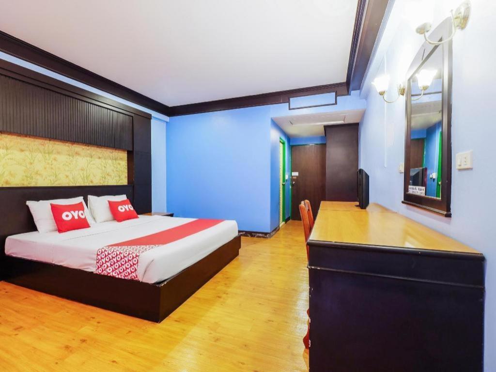 Oyo 565 Trang Hotel Екстериор снимка