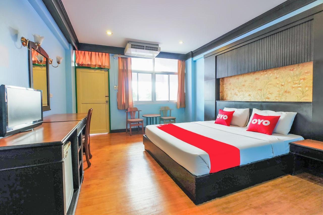 Oyo 565 Trang Hotel Екстериор снимка