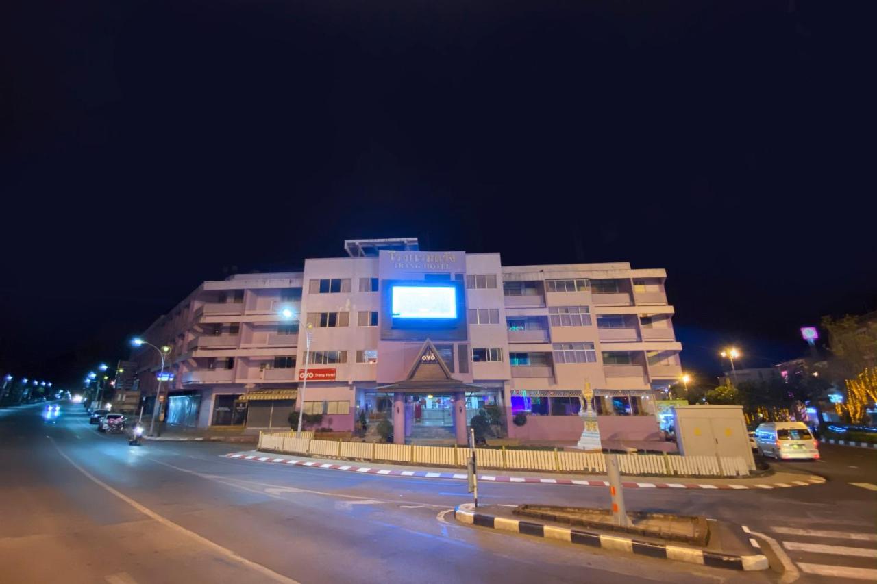 Oyo 565 Trang Hotel Екстериор снимка