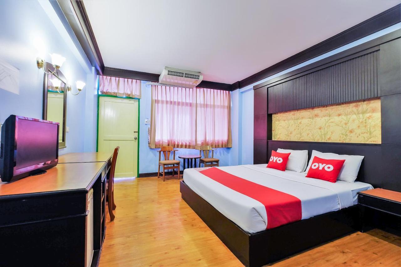 Oyo 565 Trang Hotel Екстериор снимка