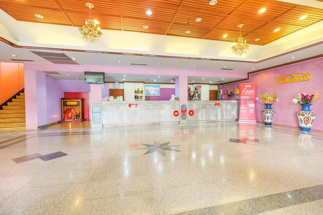 Oyo 565 Trang Hotel Екстериор снимка